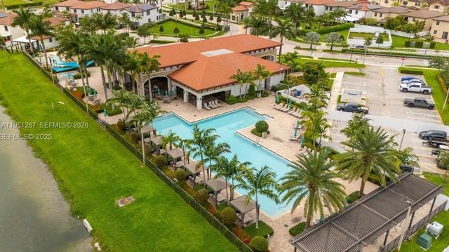 10306 W 33rd Ln, Hialeah, FL 33018