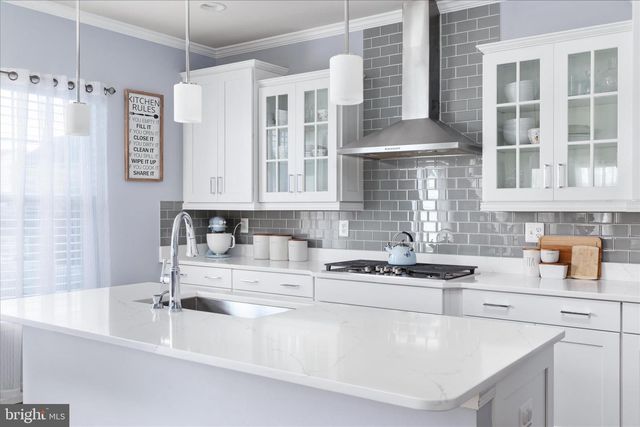 101 JEWEL BOX DR, Stephenson, VA 22656