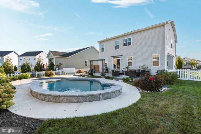 101 JEWEL BOX DR, Stephenson, VA 22656