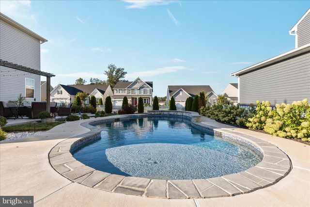 101 JEWEL BOX DR, Stephenson, VA 22656