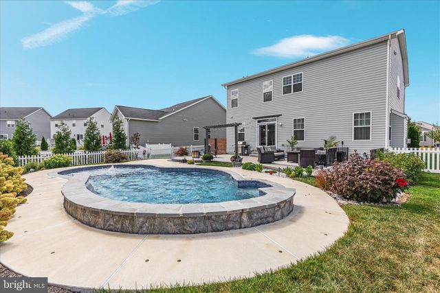 101 JEWEL BOX DR, Stephenson, VA 22656