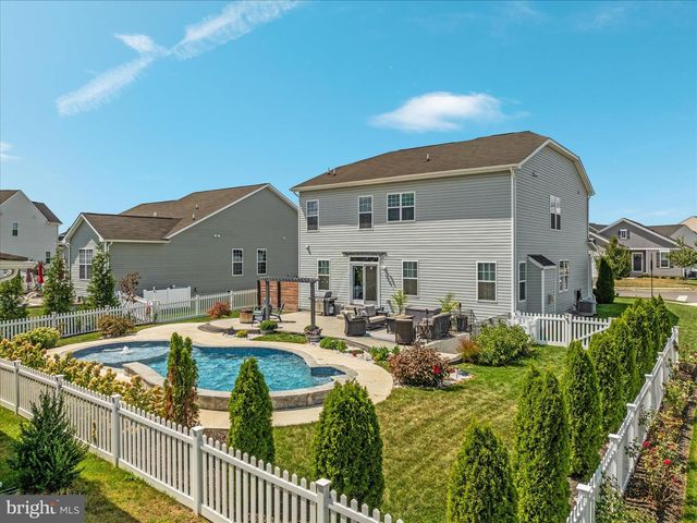 101 JEWEL BOX DR, Stephenson, VA 22656