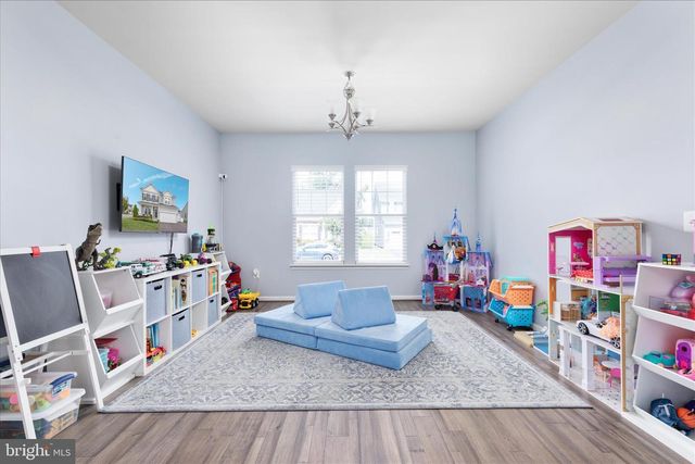 101 JEWEL BOX DR, Stephenson, VA 22656