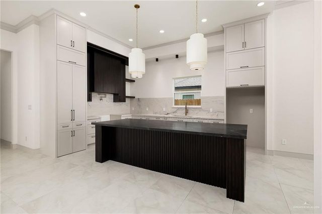 2413 Trinity Avenue, Mcallen, TX 78504