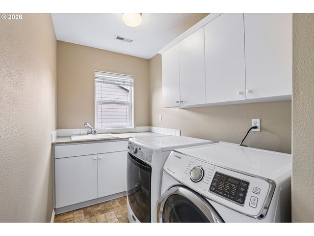 3625 SHIBE St, Forest Grove, OR 97116