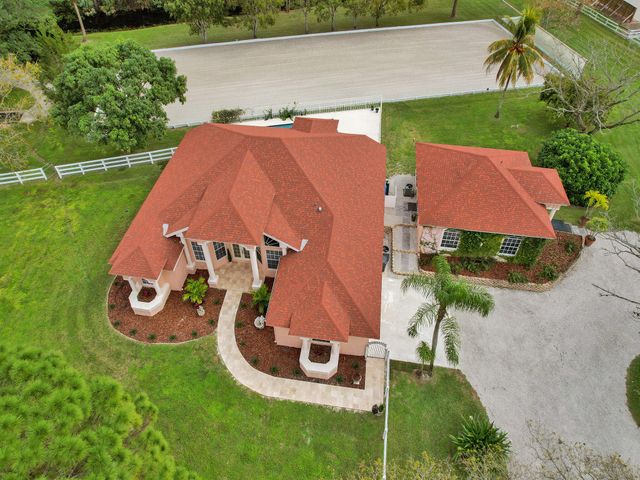 3950 Horse Trail, Loxahatchee, FL 33470