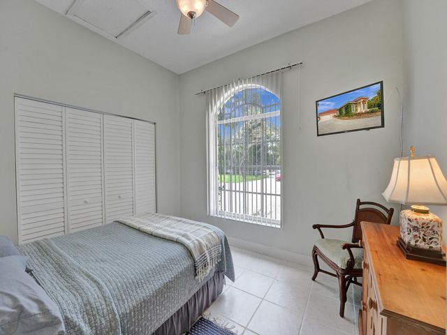 3950 Horse Trail, Loxahatchee, FL 33470