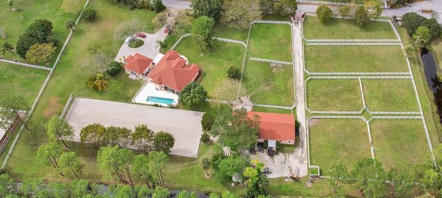 3950 Horse Trail, Loxahatchee, FL 33470