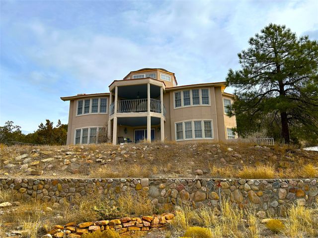 19 County Road 60A, Velarde, NM 87582