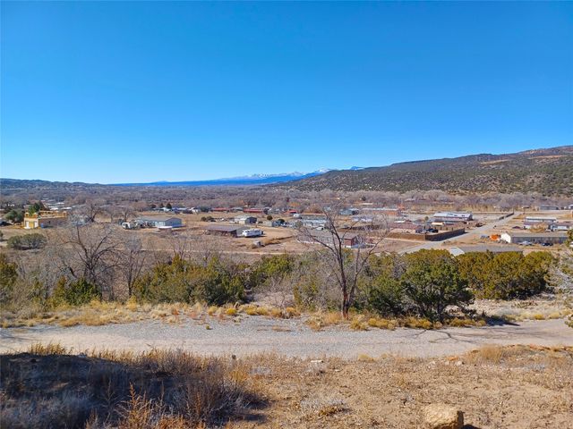 19 County Road 60A, Velarde, NM 87582