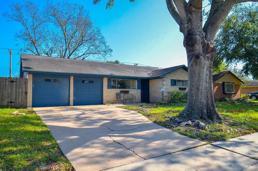 7327 Osage Street, Houston, TX 77036