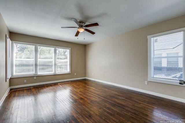 418 BAILEY AVE, San Antonio, TX 78210