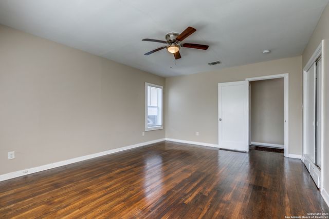 418 BAILEY AVE, San Antonio, TX 78210