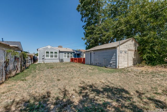418 BAILEY AVE, San Antonio, TX 78210