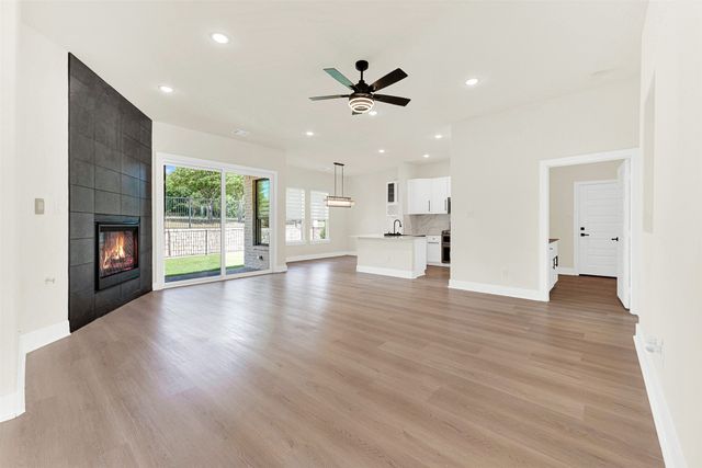 3708 Creek View Drive, Mckinney, TX 75071