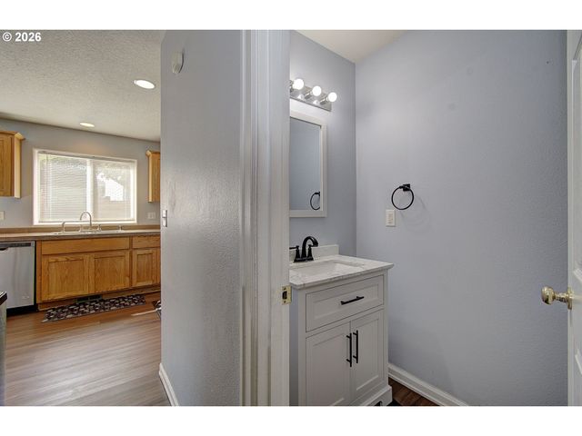 9325 Ne 81ST St, Vancouver, WA 98662