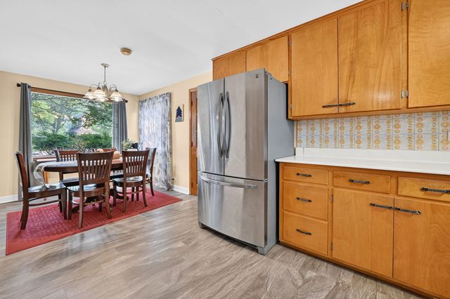 649 N Spring Street, Elgin, IL 60120