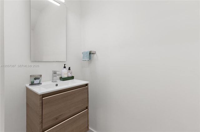 4444 NW 9th St 0, Plantation, FL 33317