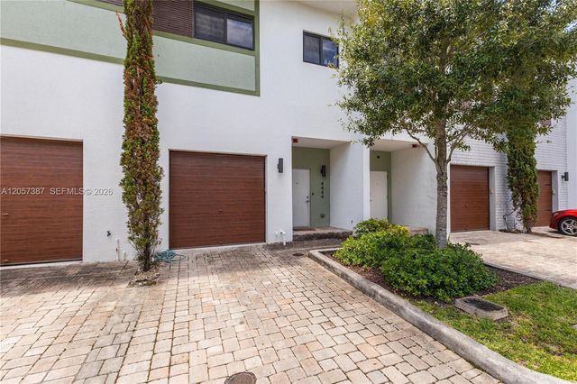 4444 NW 9th St 0, Plantation, FL 33317
