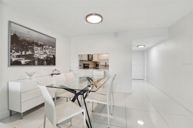 1100 N SHORE DRIVE NE 304, St Petersburg, FL 33701