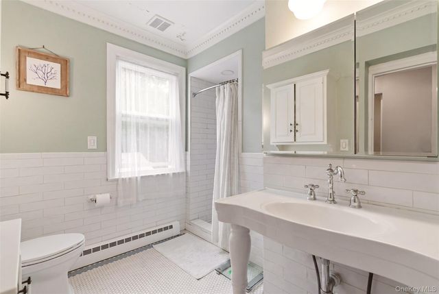 32 Timberline Drive, Huntington, NY 11743