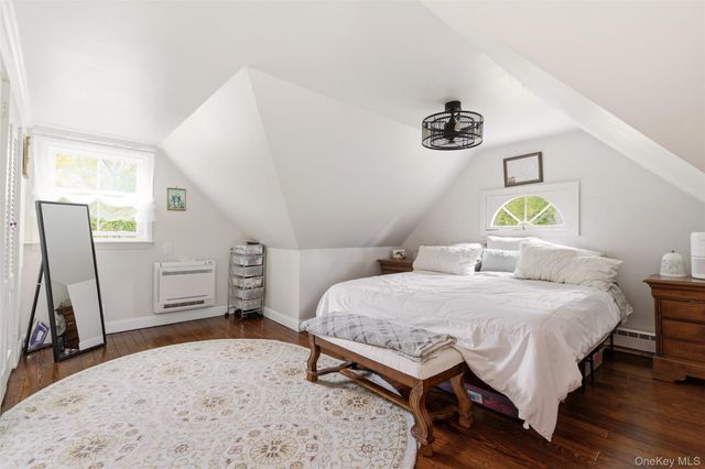 32 Timberline Drive, Huntington, NY 11743