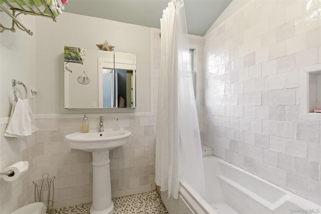 32 Timberline Drive, Huntington, NY 11743