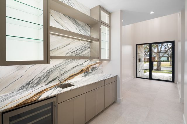 3262 Saint Croix Drive, Dallas, TX 75229