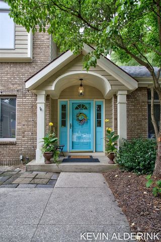 1305 Augusta Court, Holland, MI 49423
