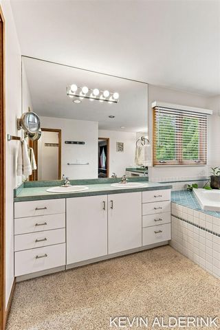 1305 Augusta Court, Holland, MI 49423