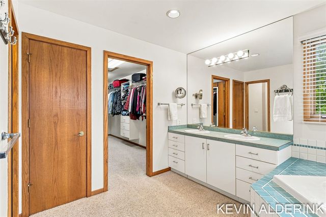 1305 Augusta Court, Holland, MI 49423