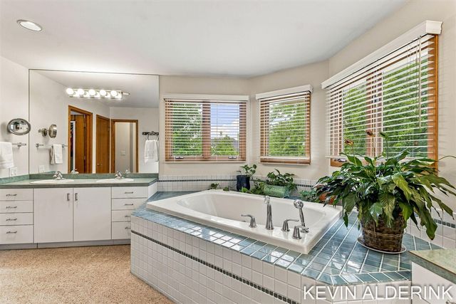 1305 Augusta Court, Holland, MI 49423