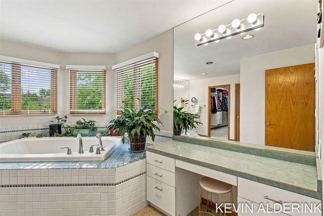 1305 Augusta Court, Holland, MI 49423