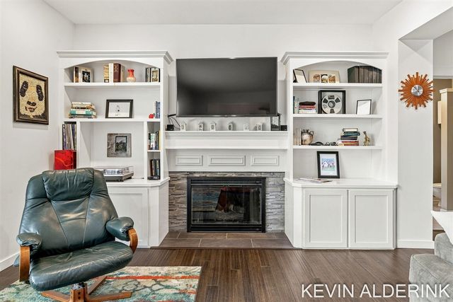 1305 Augusta Court, Holland, MI 49423