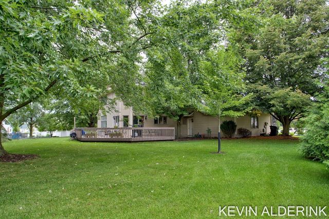 1305 Augusta Court, Holland, MI 49423
