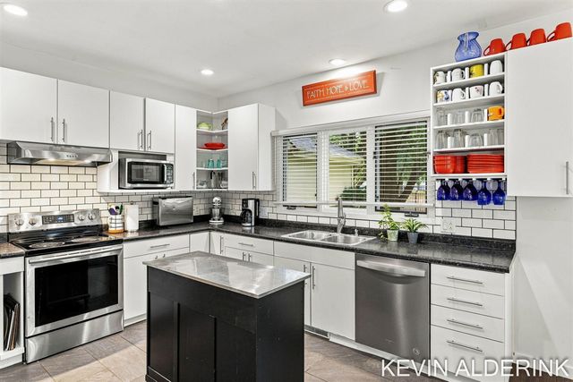 1305 Augusta Court, Holland, MI 49423