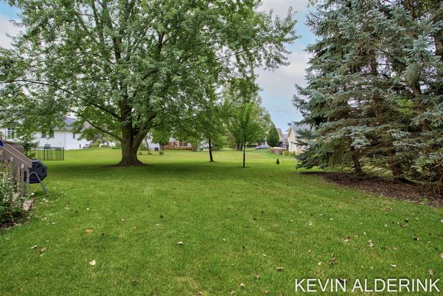 1305 Augusta Court, Holland, MI 49423
