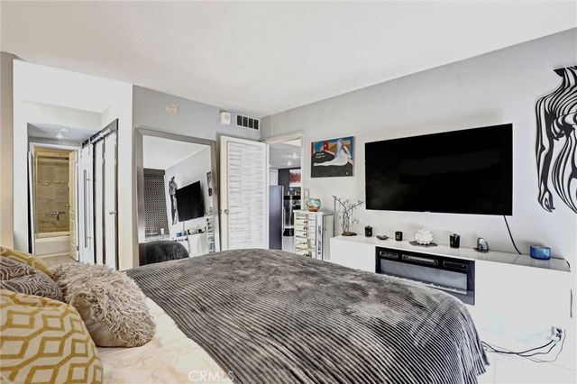 1750 E Ocean 101, Long Beach, CA 90802