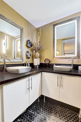 1750 E Ocean 101, Long Beach, CA 90802