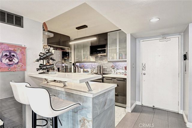 1750 E Ocean 101, Long Beach, CA 90802