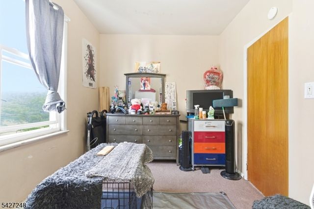 8 Horatio St, Newark City, NJ 07105