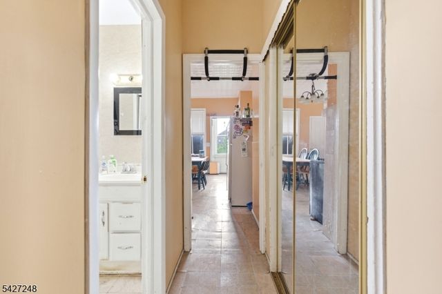 8 Horatio St, Newark City, NJ 07105