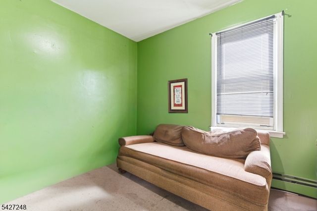 8 Horatio St, Newark City, NJ 07105