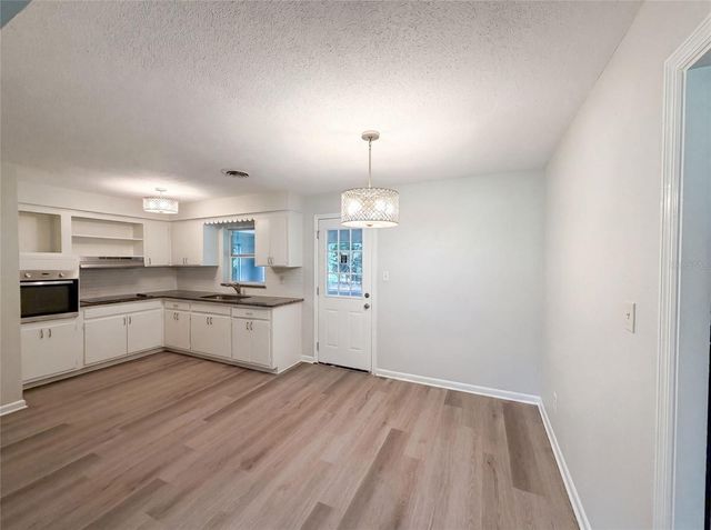 2410 NE 3RD AVENUE, Ocala, FL 34470