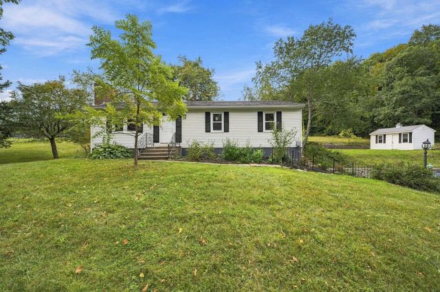 136 Haverhill Road, Chester, NH 03036