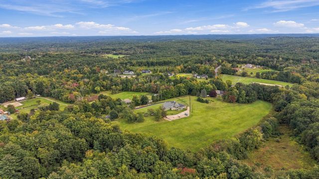 136 Haverhill Road, Chester, NH 03036