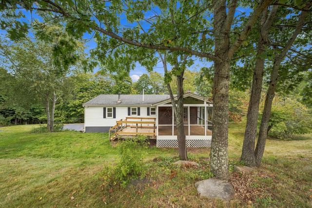 136 Haverhill Road, Chester, NH 03036