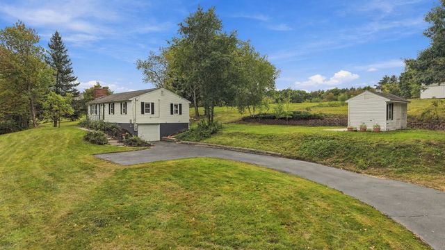 136 Haverhill Road, Chester, NH 03036