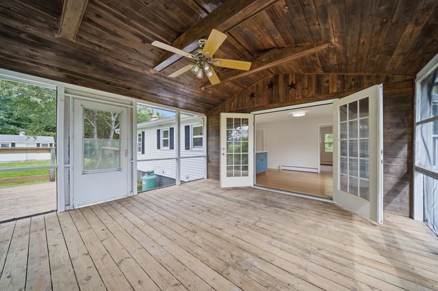 136 Haverhill Road, Chester, NH 03036
