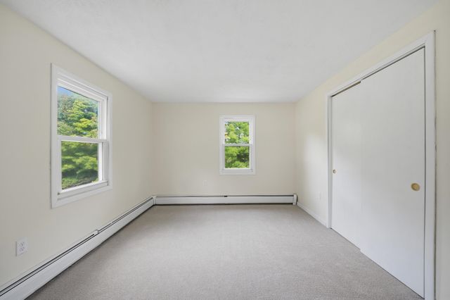 136 Haverhill Road, Chester, NH 03036
